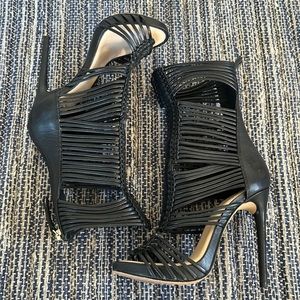 VINCE CAMUTO || Heels